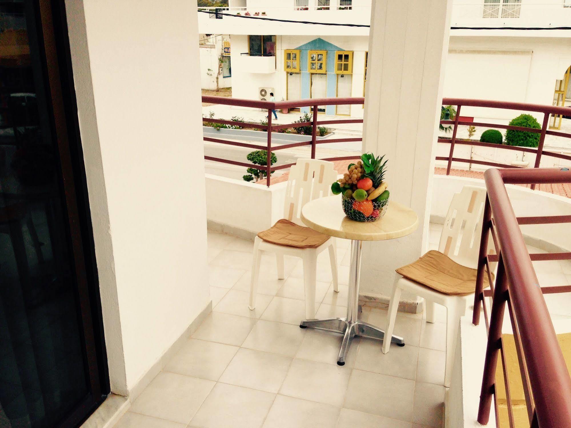 Hippocampus Hotel Ixia  Exterior photo
